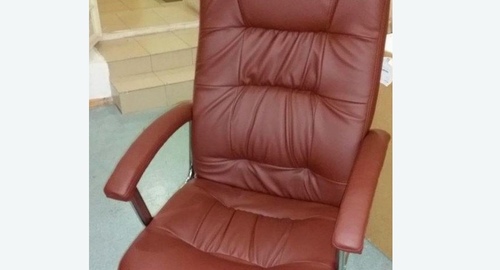 Обтяжка офисного кресла. Новоуральск